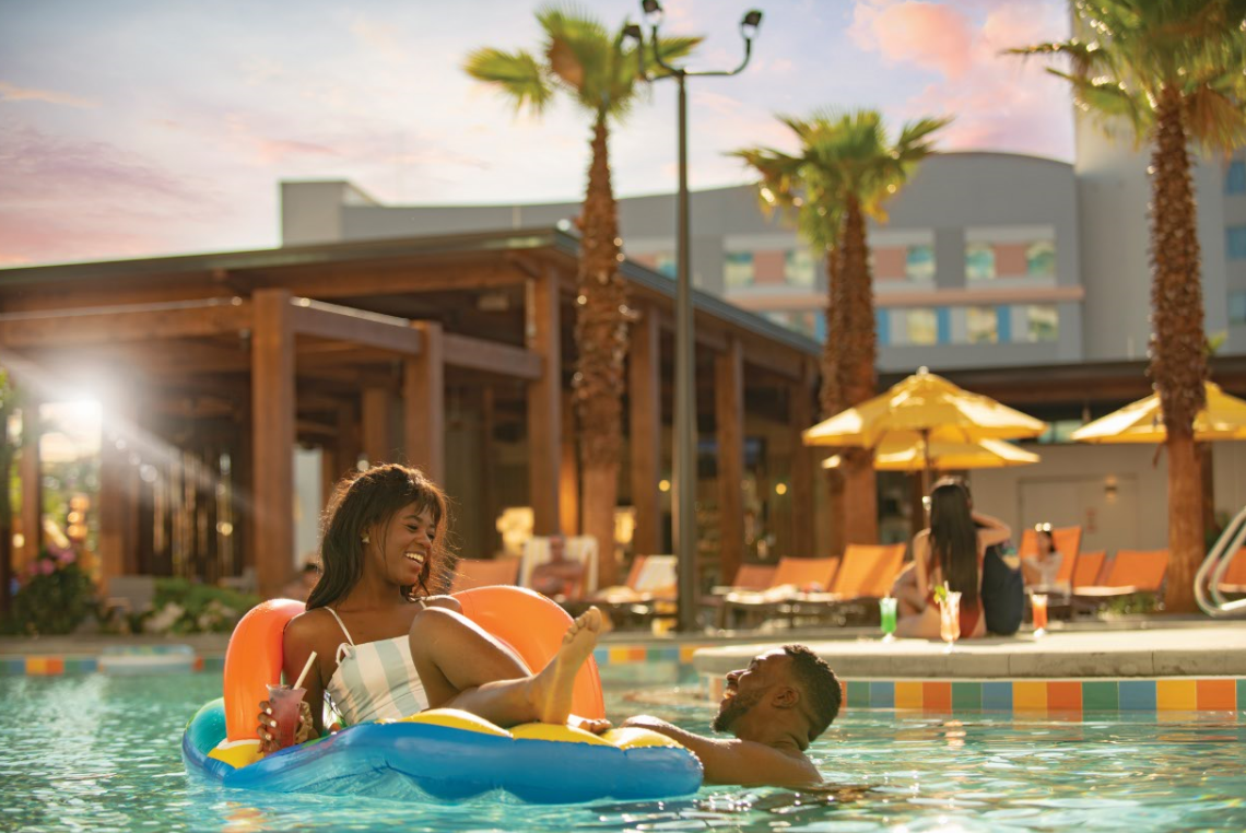 Universal Orlando - Universal’s Endless Summer Resort - Dockside Inn and Suites